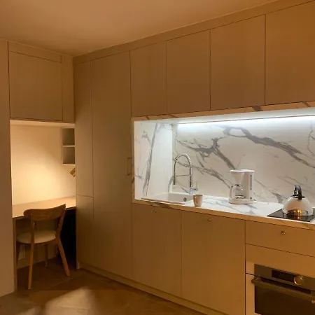 Design Avec Terrasse Motte דירה *