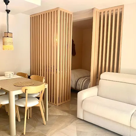 Design Avec Terrasse Motte * La Grande-Motte