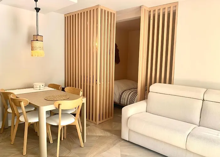 Design Avec Terrasse Motte * La Grande-Motte